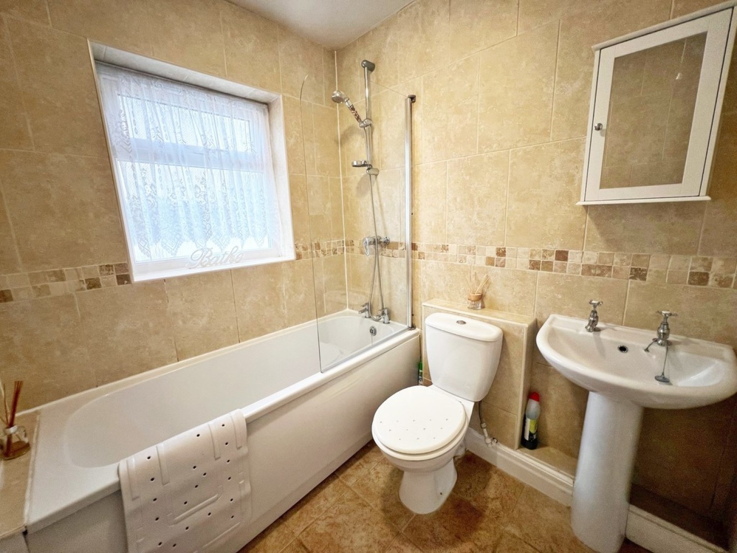 2 bedroom House for Letting Christie Street, Widnes