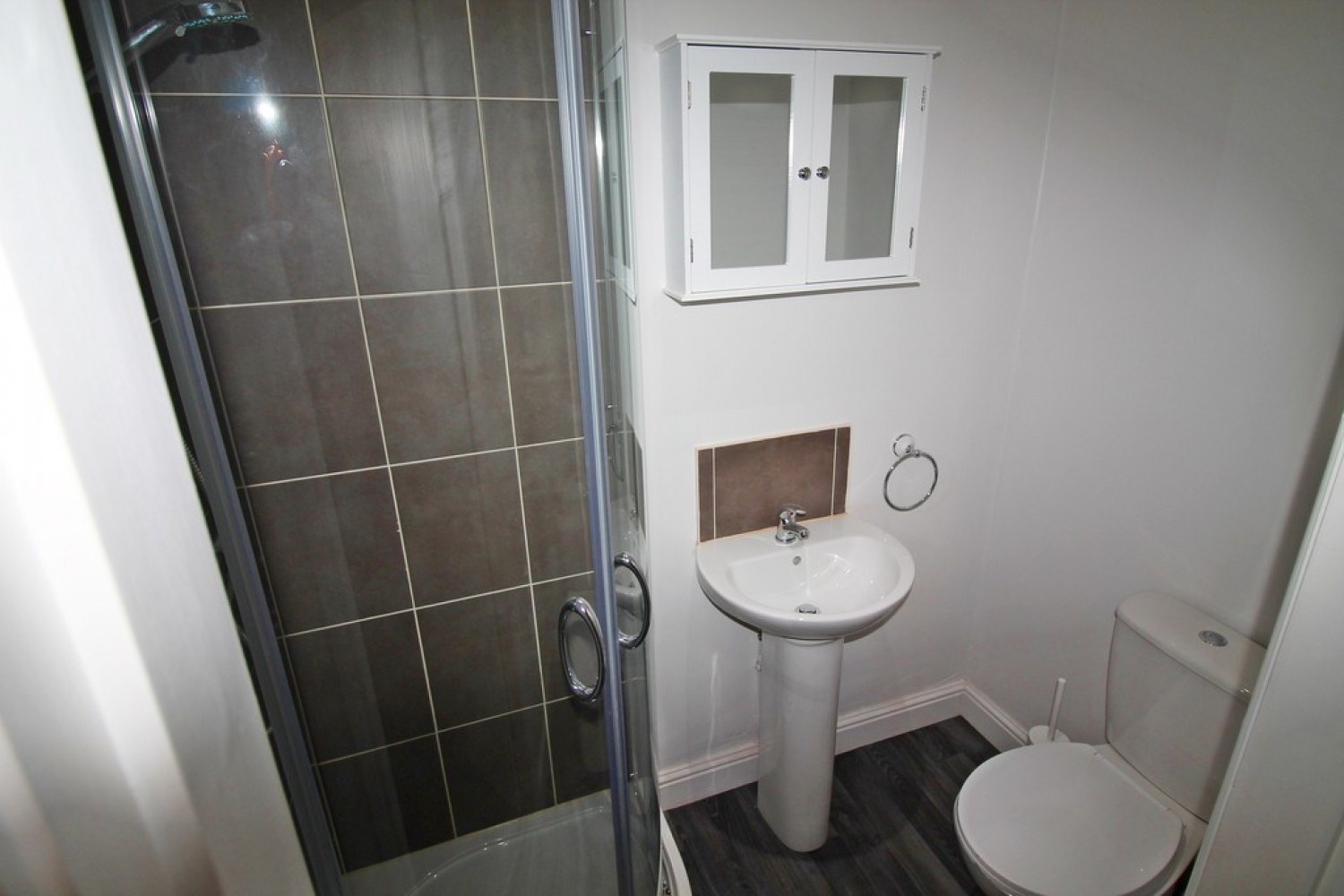 Room, 18 Waterloo Road, Runcorn