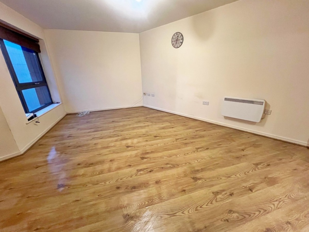 The Deck, Lock 6, Mersey Road, Runcorn