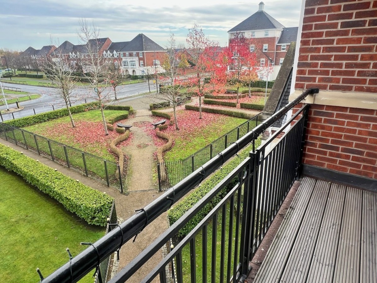 Lincoln Court, Chapelford, Warrington