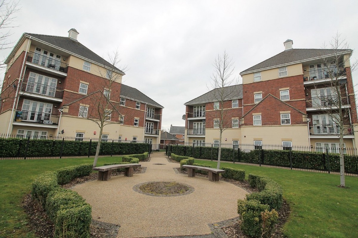 Lincoln Court, Chapelford, Warrington