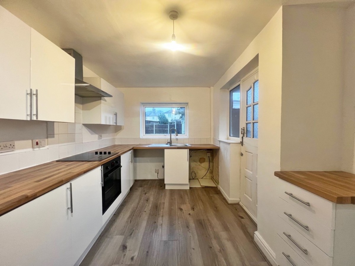 Latham Avenue, Helsby