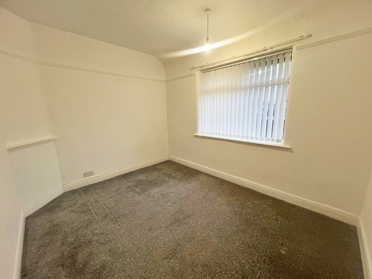 Latham Avenue, Helsby