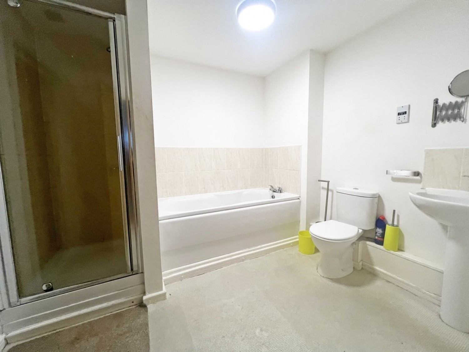 2 bedroom Flat for Letting Dutton Court, Warrington