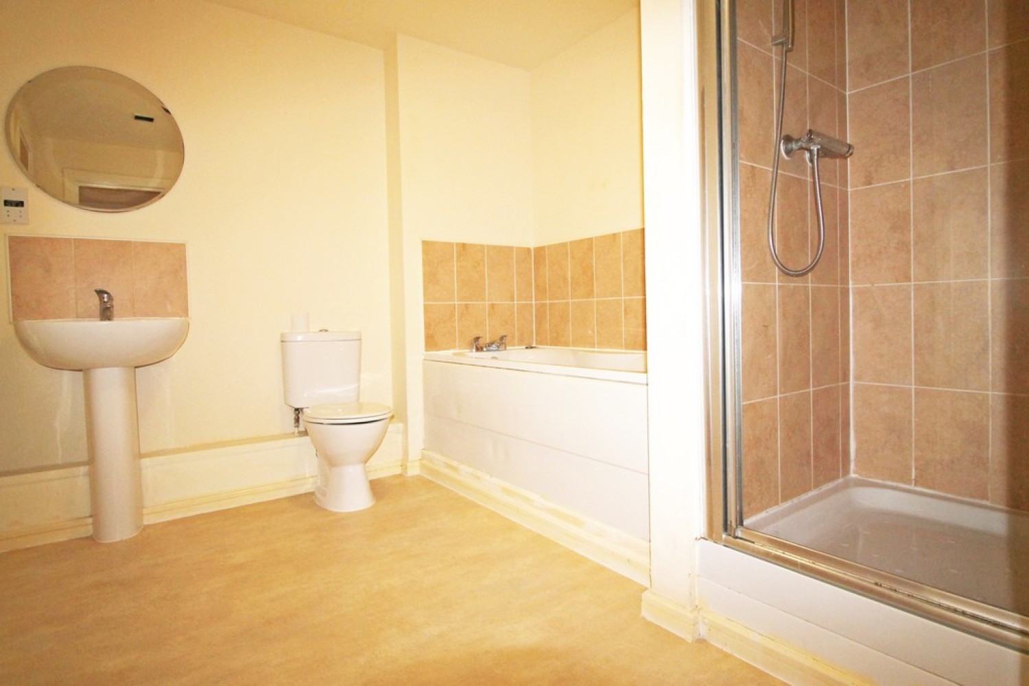 2 bedroom Flat for Letting Dutton Court, Warrington