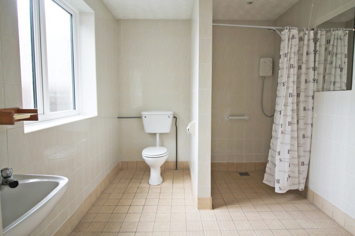 3 bedroom House for Letting Park Road, Widnes