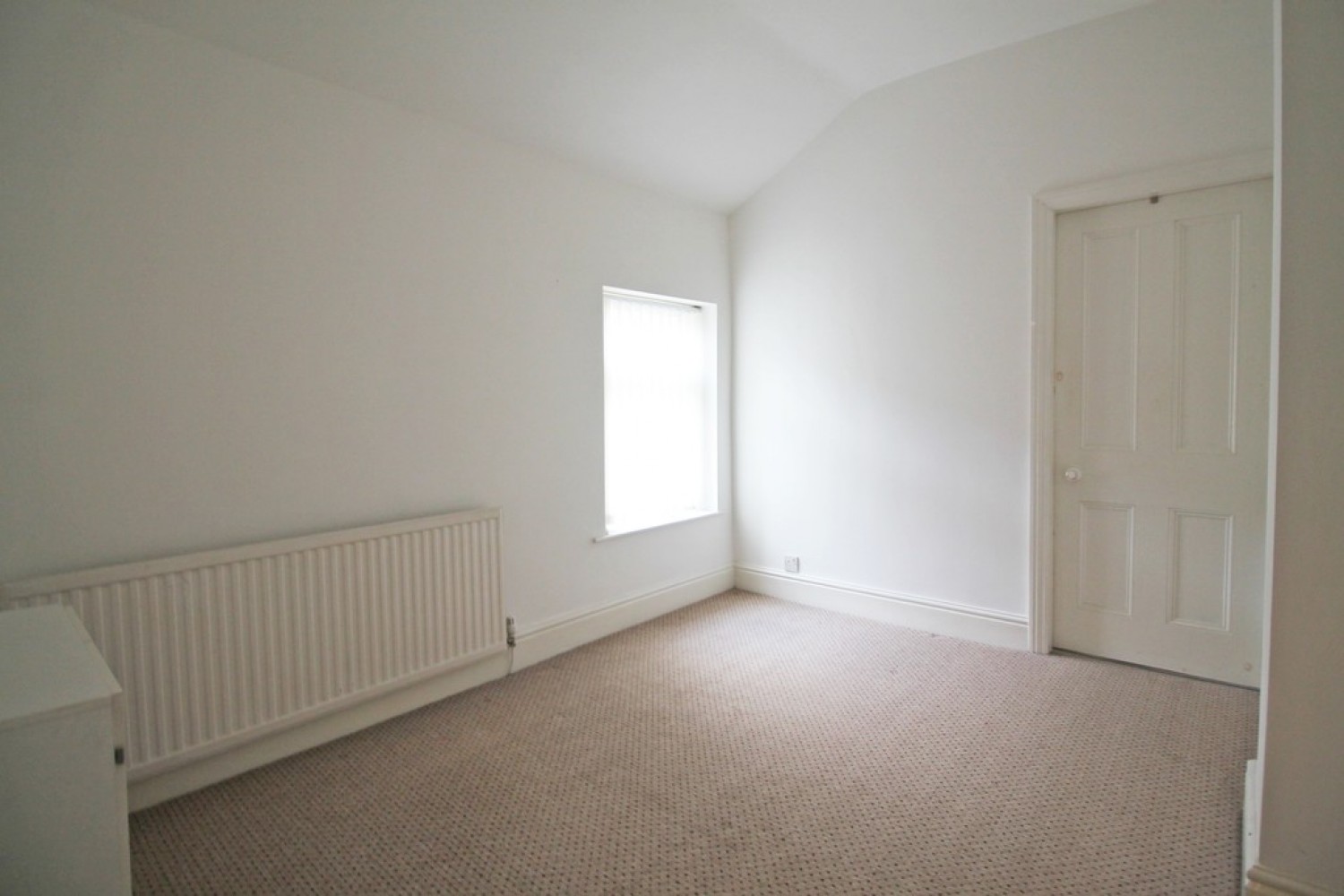 3 bedroom House for Letting Park Road, Widnes