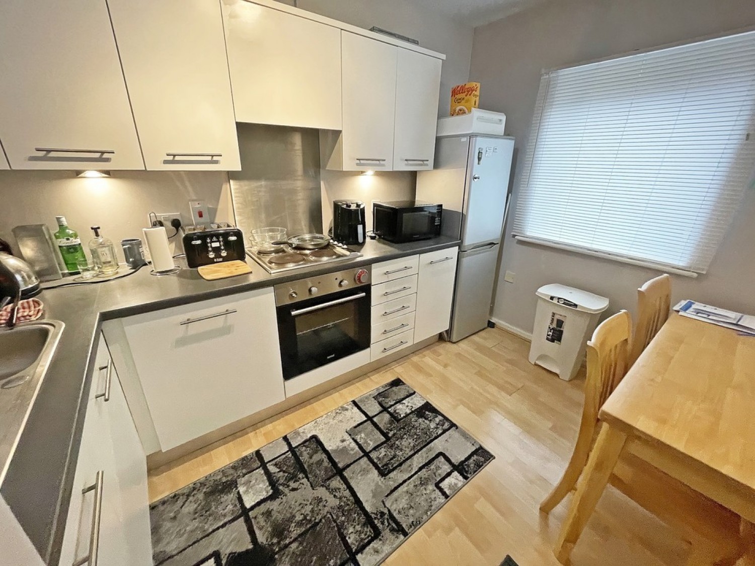 2 bedroom Flat in Dutton Court, Warrington