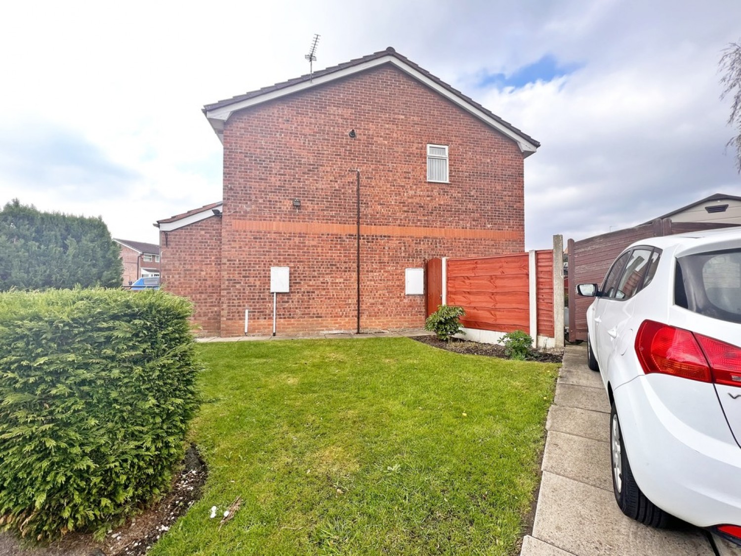 Livingstone Close, Old Hall, Warrington