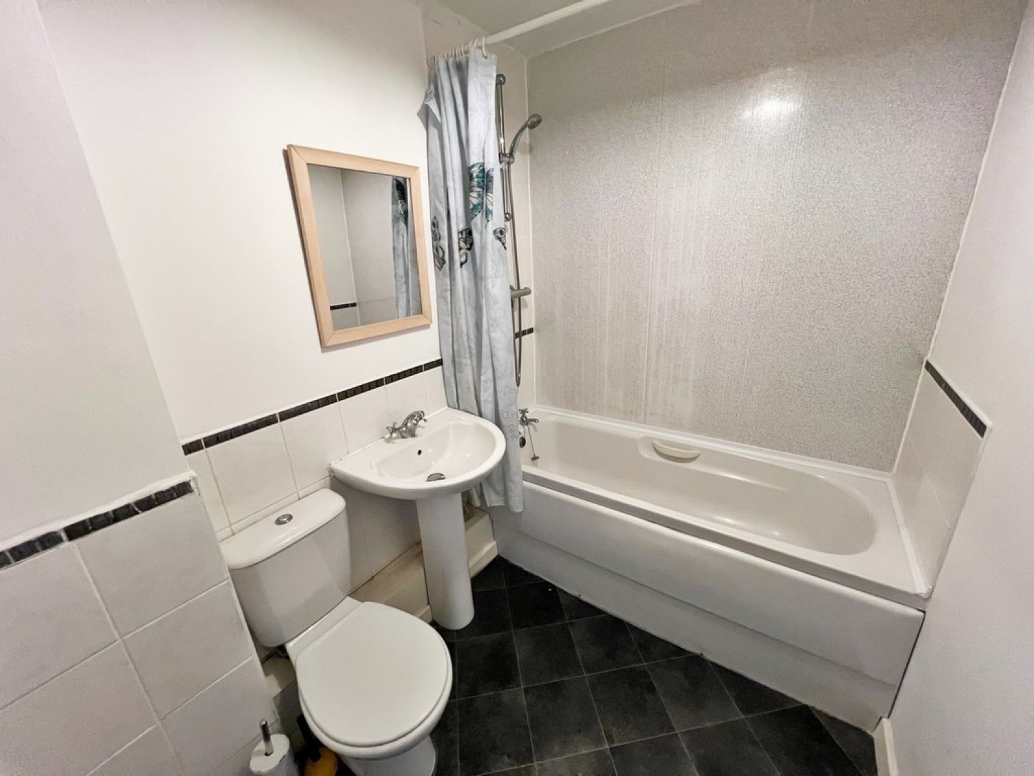 2 bedroom Flat for Sale Cherry Court, Warrington