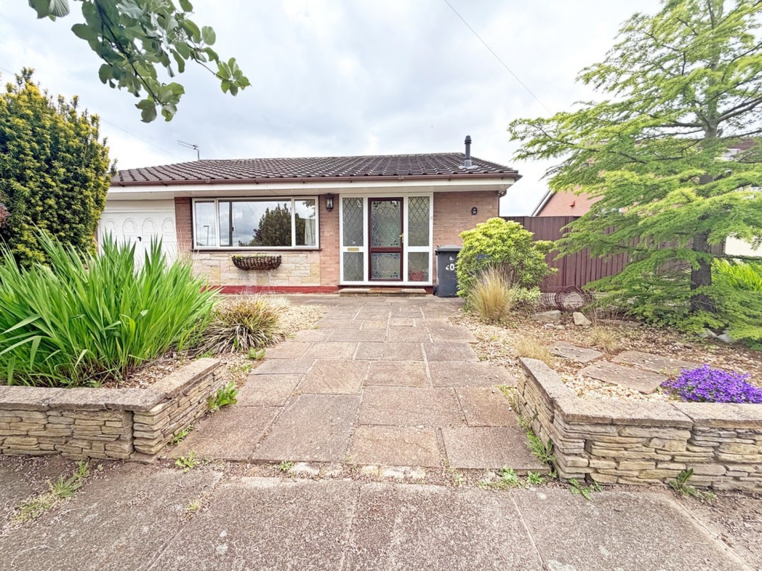 2 bedroom Bungalow for Sale Birkdale Road, Widnes