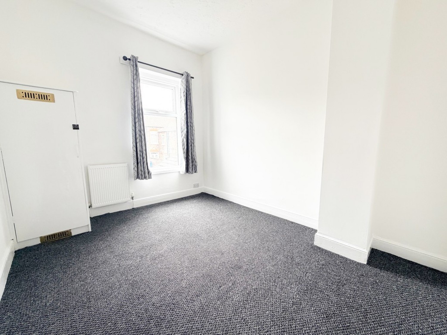 2 bedroom House for Letting Greenway Road, Widnes