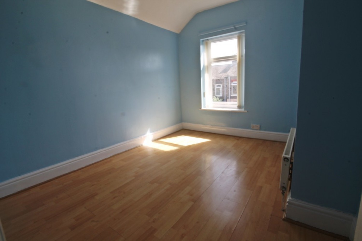 3 bedroom House for Sale Park Road, Widnes