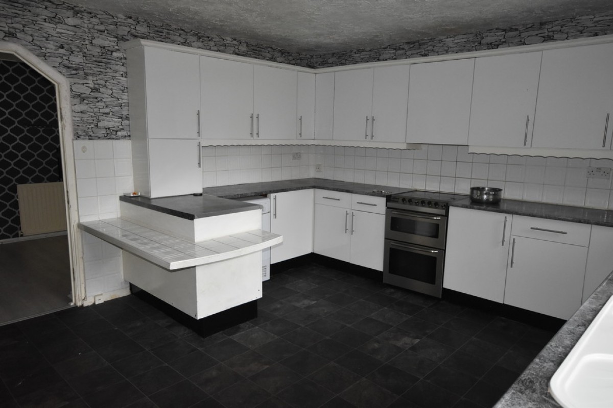 Bay Tree Avenue, Chadderton