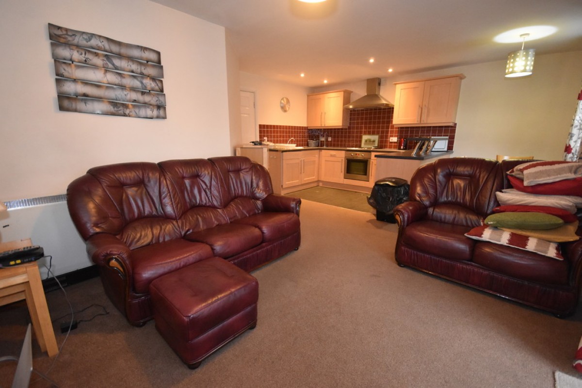 Dell Road, Shawclough, OL12 6AZ