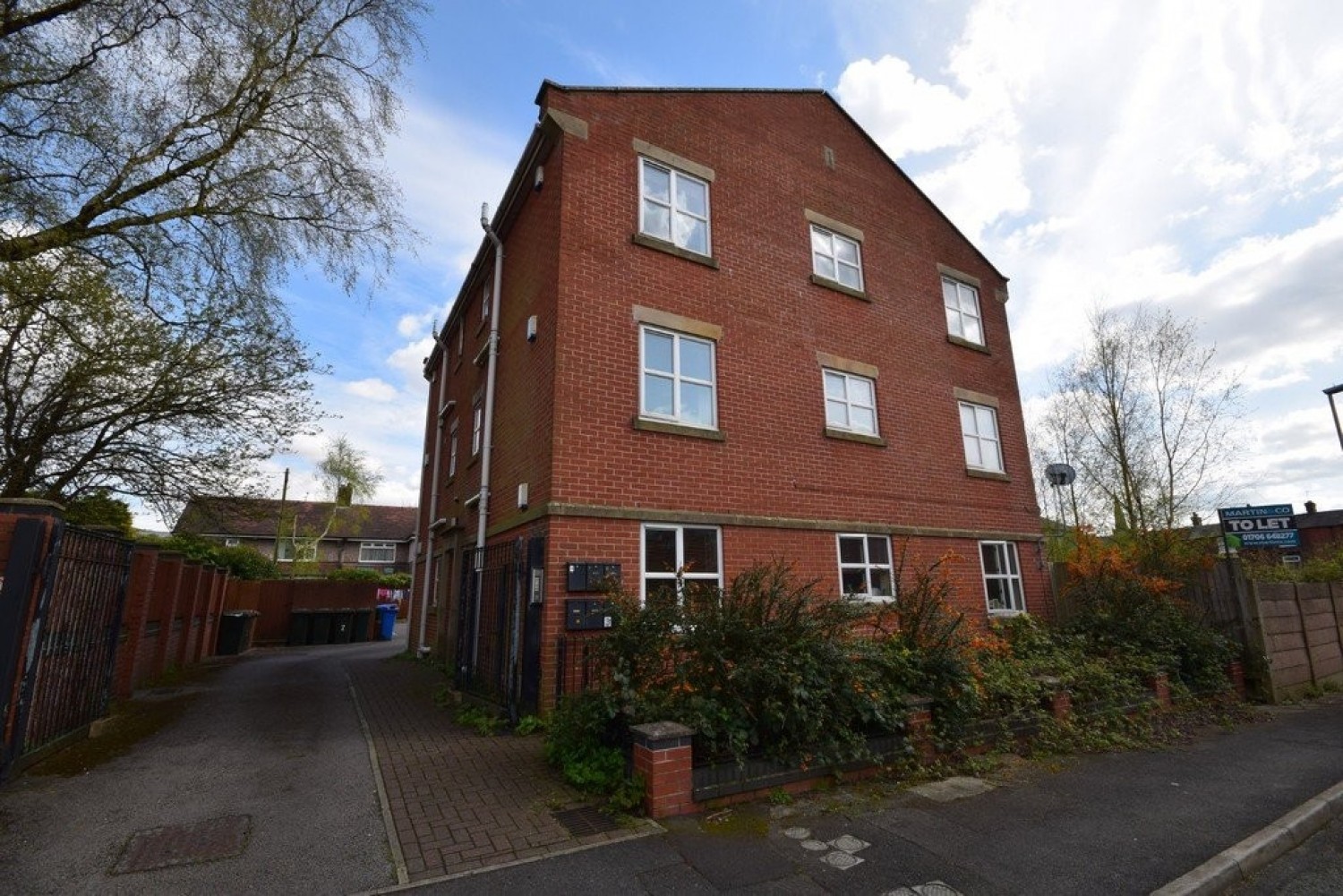 2 bedroom Flat for Letting Phoenix Street , Littleborough