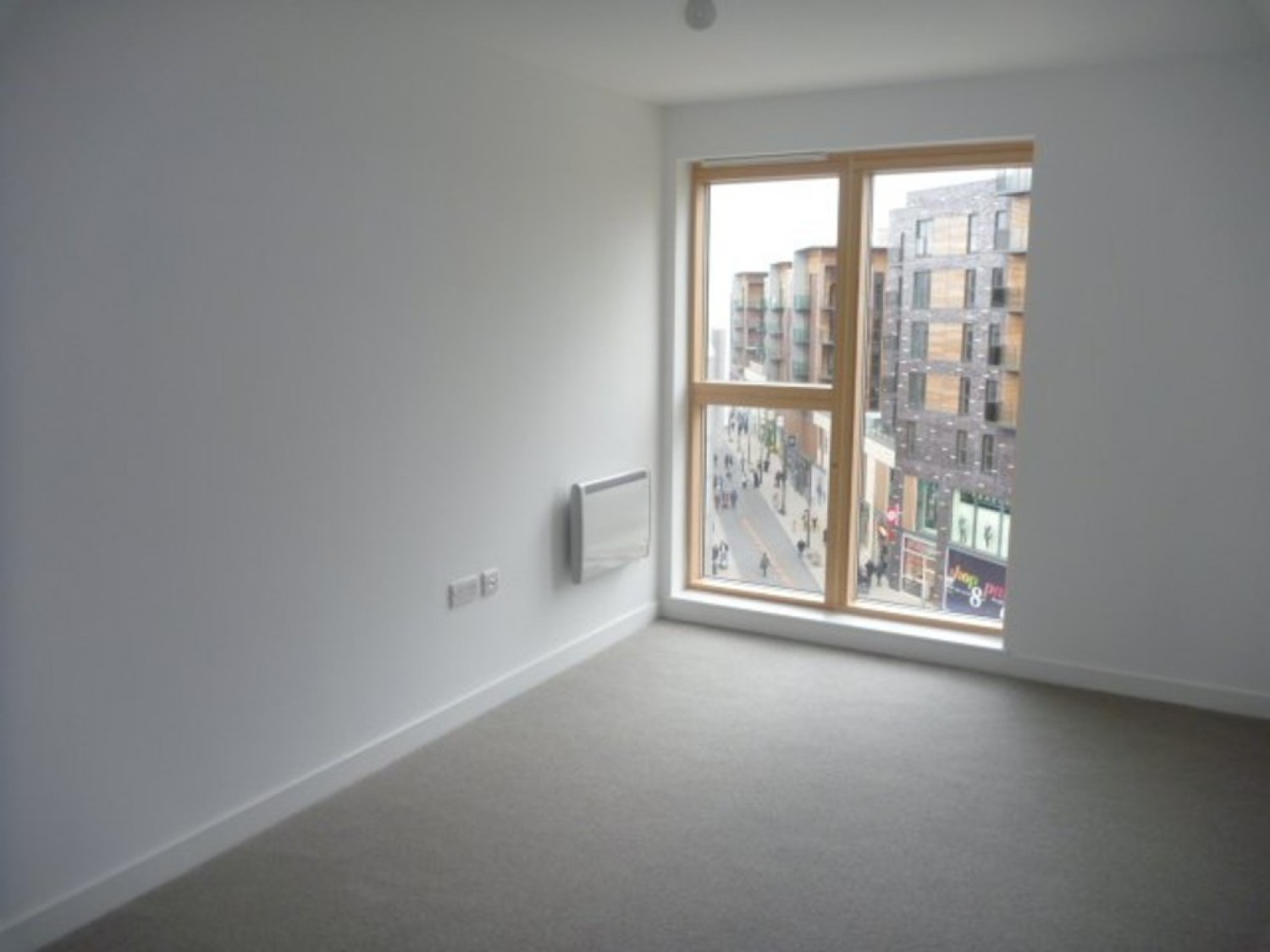 1 bedroom Flat for Letting The Rock, Bury