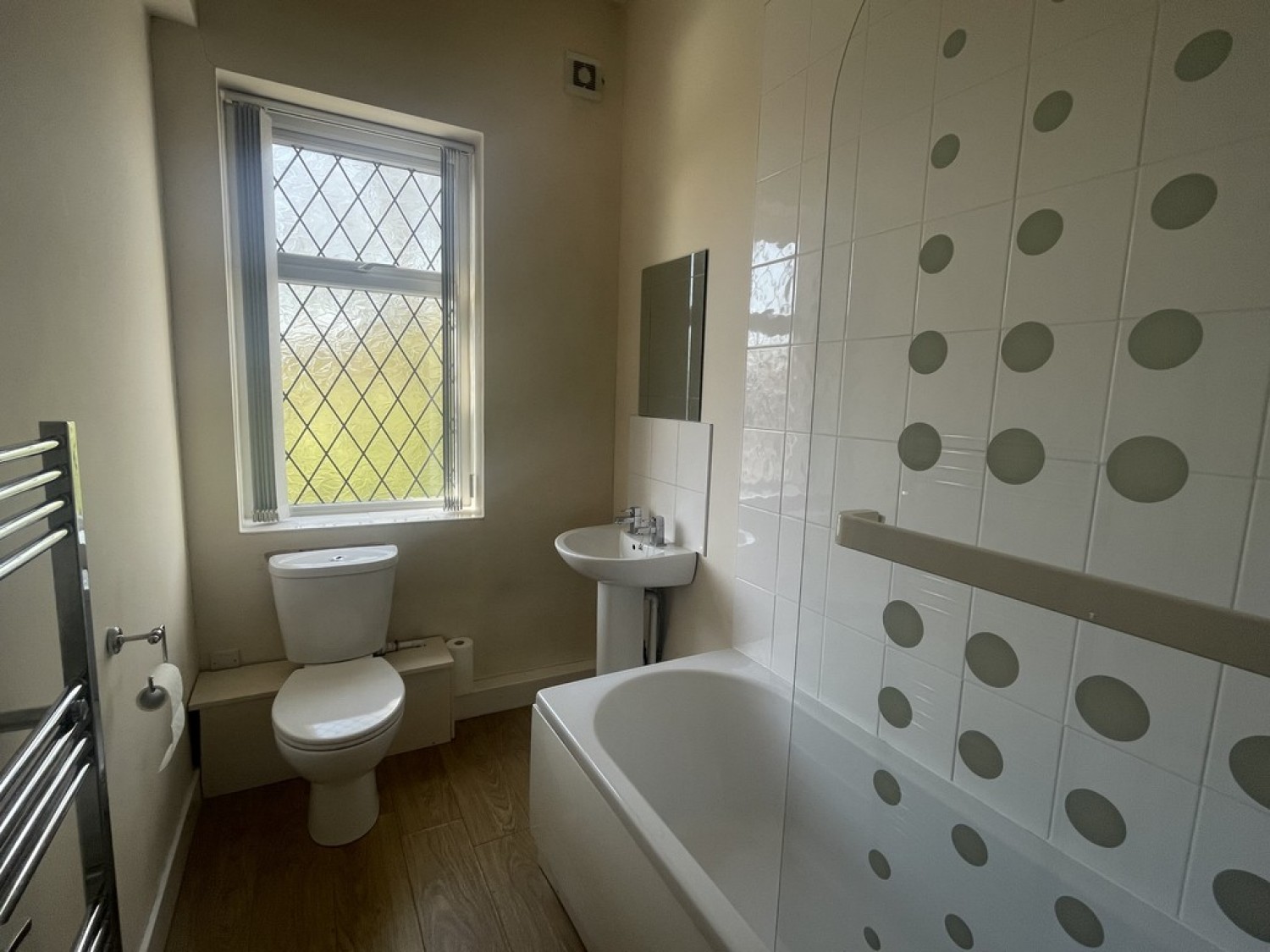 2 bedroom Flat for Letting Halifax Road, Hurstead