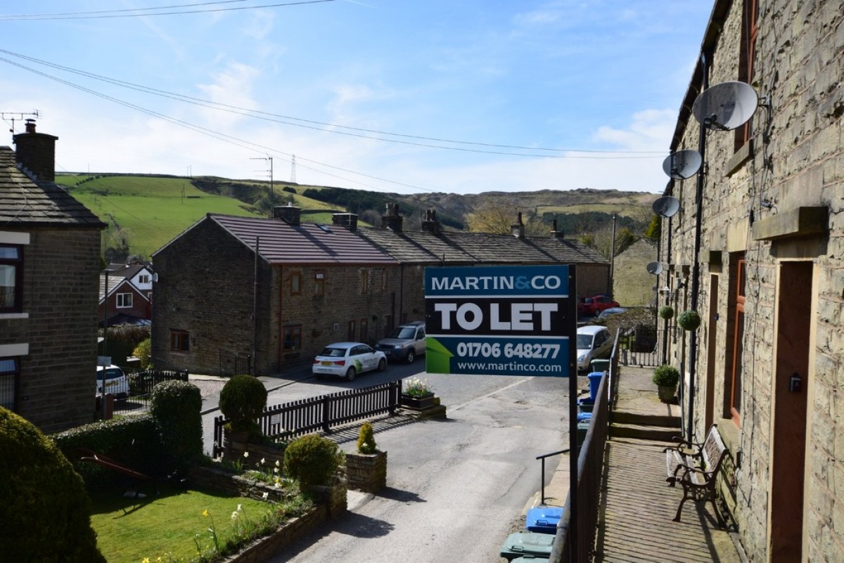 Tong End, Whitworth, OL12 8BJ