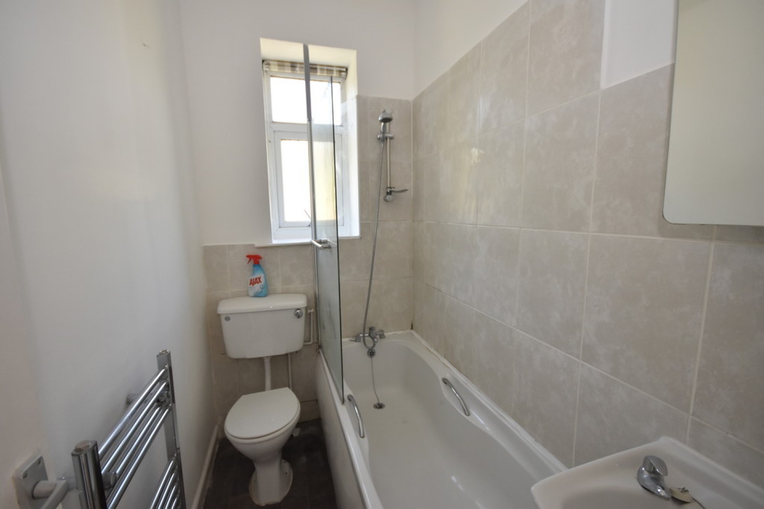 Tong End, Whitworth, OL12 8BJ