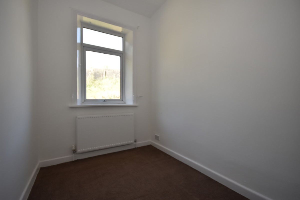 Tong End, Whitworth, OL12 8BJ