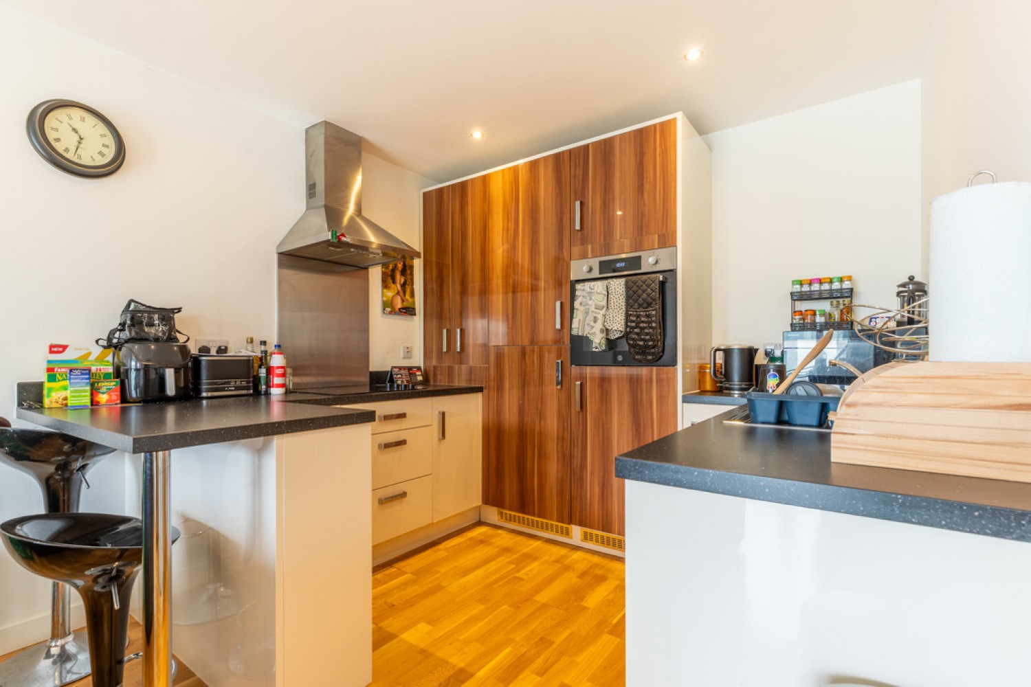 2 bedroom Flat for Letting The Rock, Bury, BL9 0QY