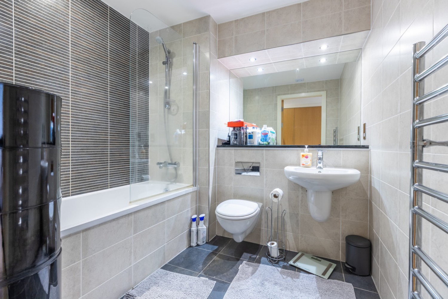 2 bedroom Flat for Letting The Rock, Bury, BL9 0QY