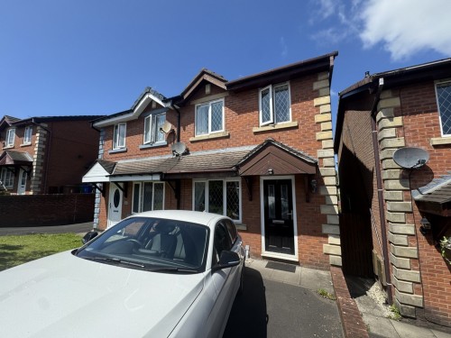 Margroy Close, Syke
