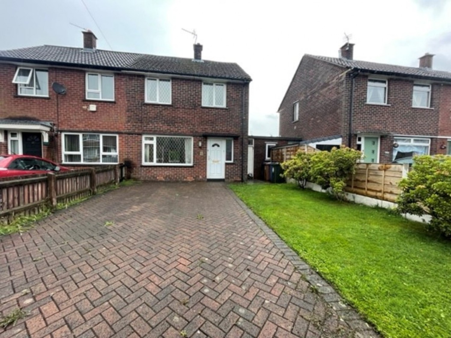 2 bedroom House for Letting Birch Crescent, Newhey