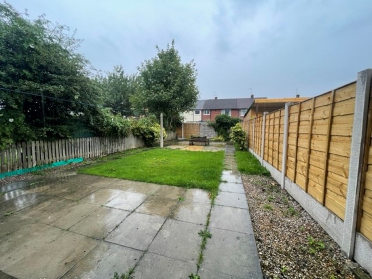 Birch Crescent, Newhey