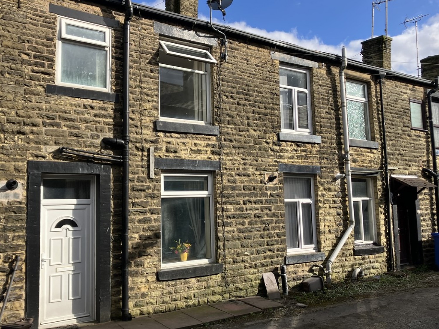 2 bedroom House for Letting Jerrold Street, Littleborough