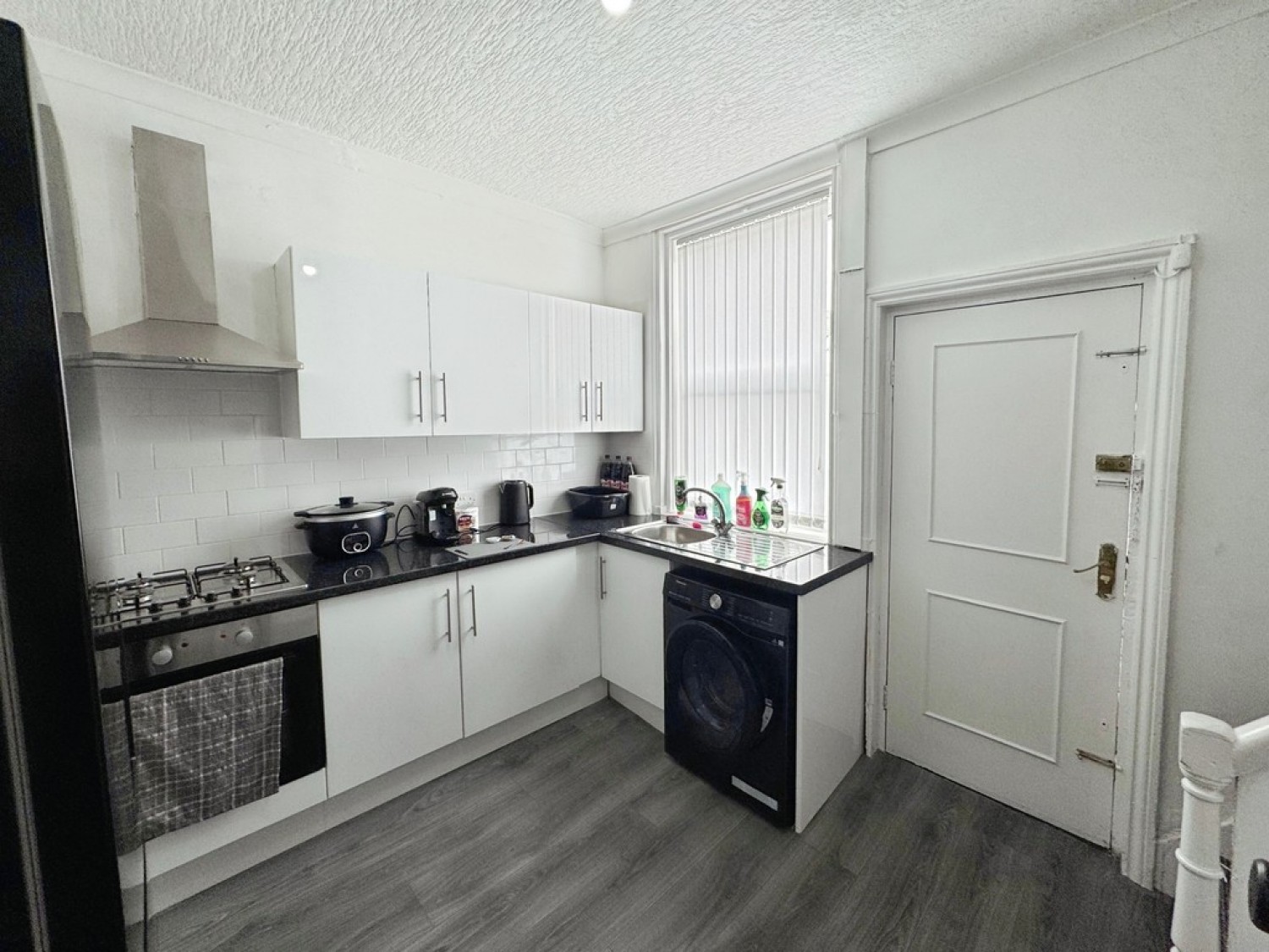 2 bedroom House for Letting Oldham Road, Rochdale