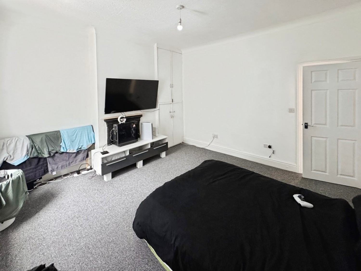 2 bedroom House for Letting Oldham Road, Rochdale