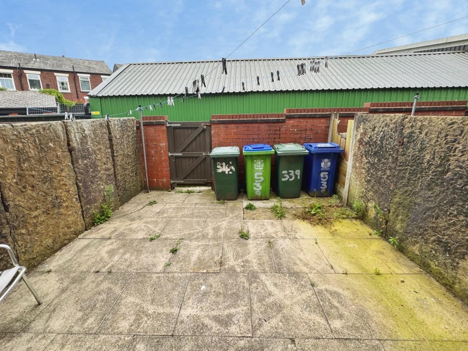 2 bedroom House for Letting Oldham Road, Rochdale