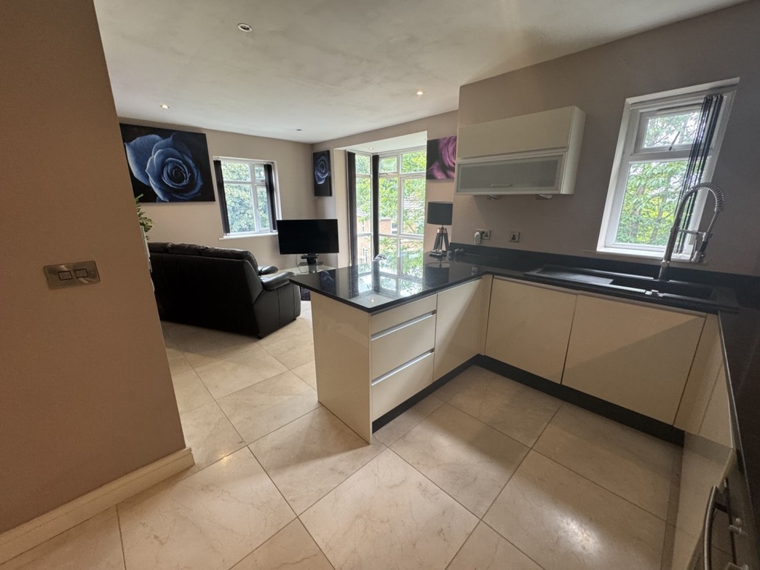 Greenmount, 2 Pargate Chase, Norden