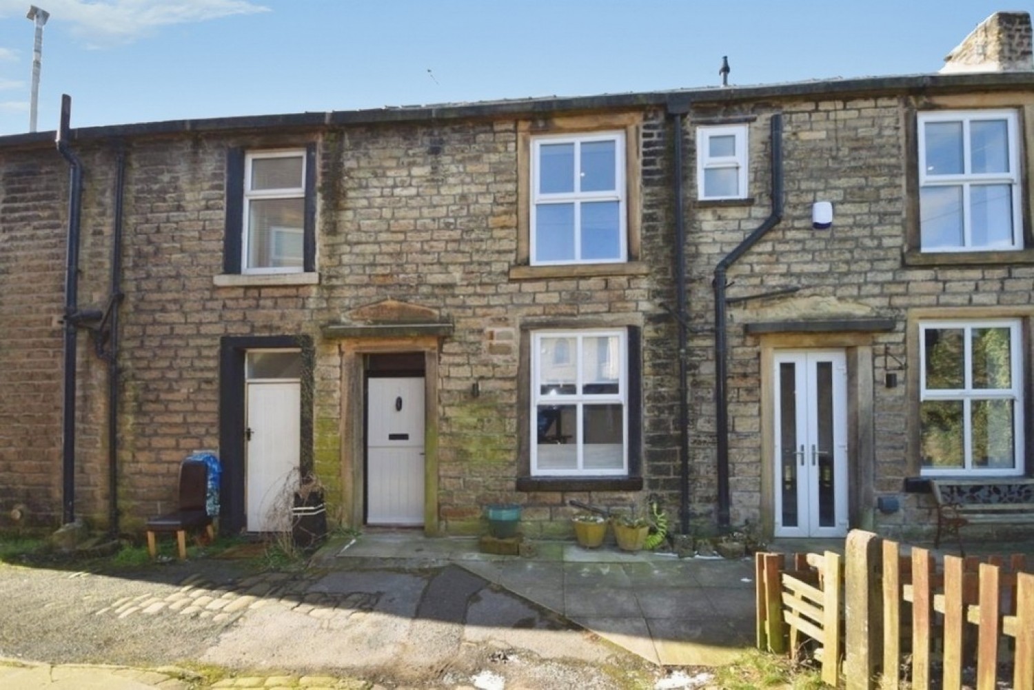 2 bedroom House for Letting Zion Terrace, Norden, OL12 7RE