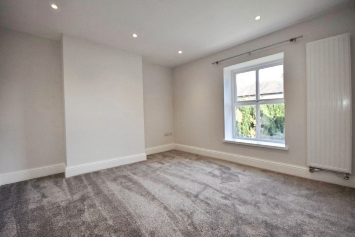 Zion Terrace, Norden, OL12 7RE