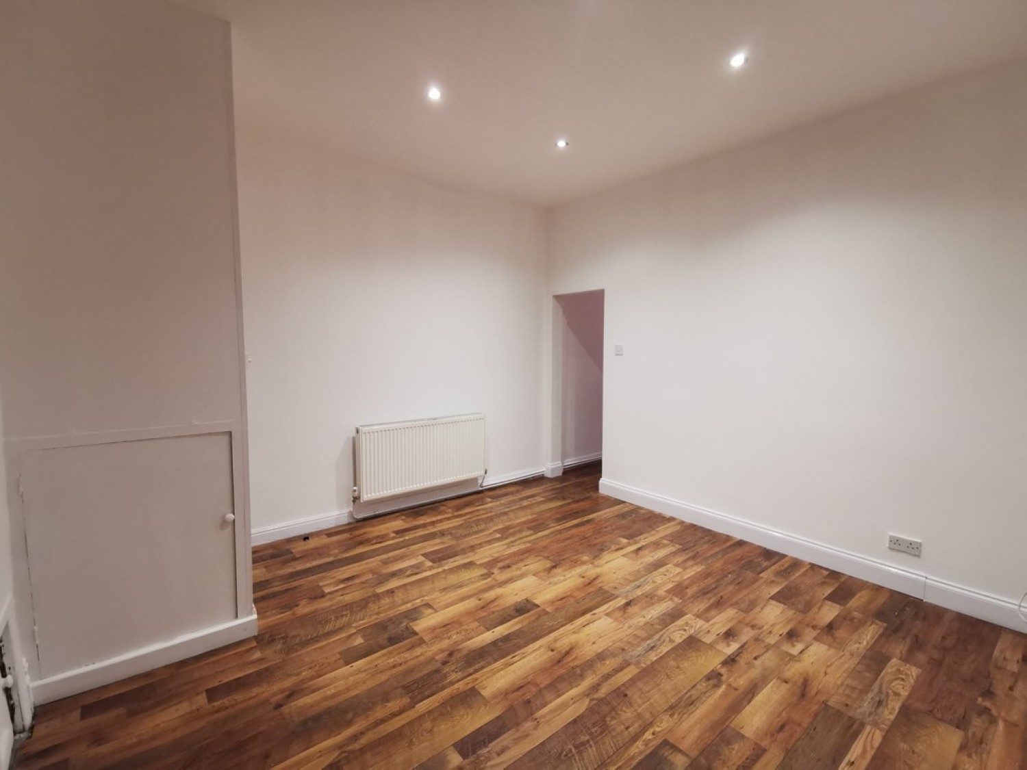 2 bedroom House for Letting Queens Road, Chadderton, OL9 9HS
