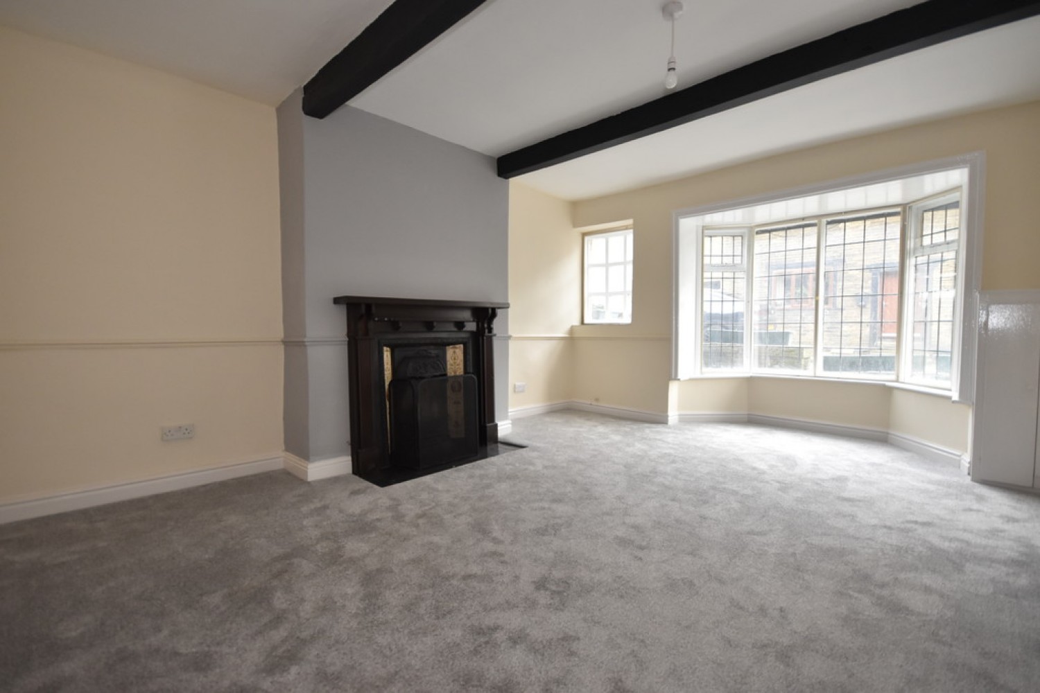 3 bedroom House for Letting Shawclough Road, Shawclough, OL12 7HR