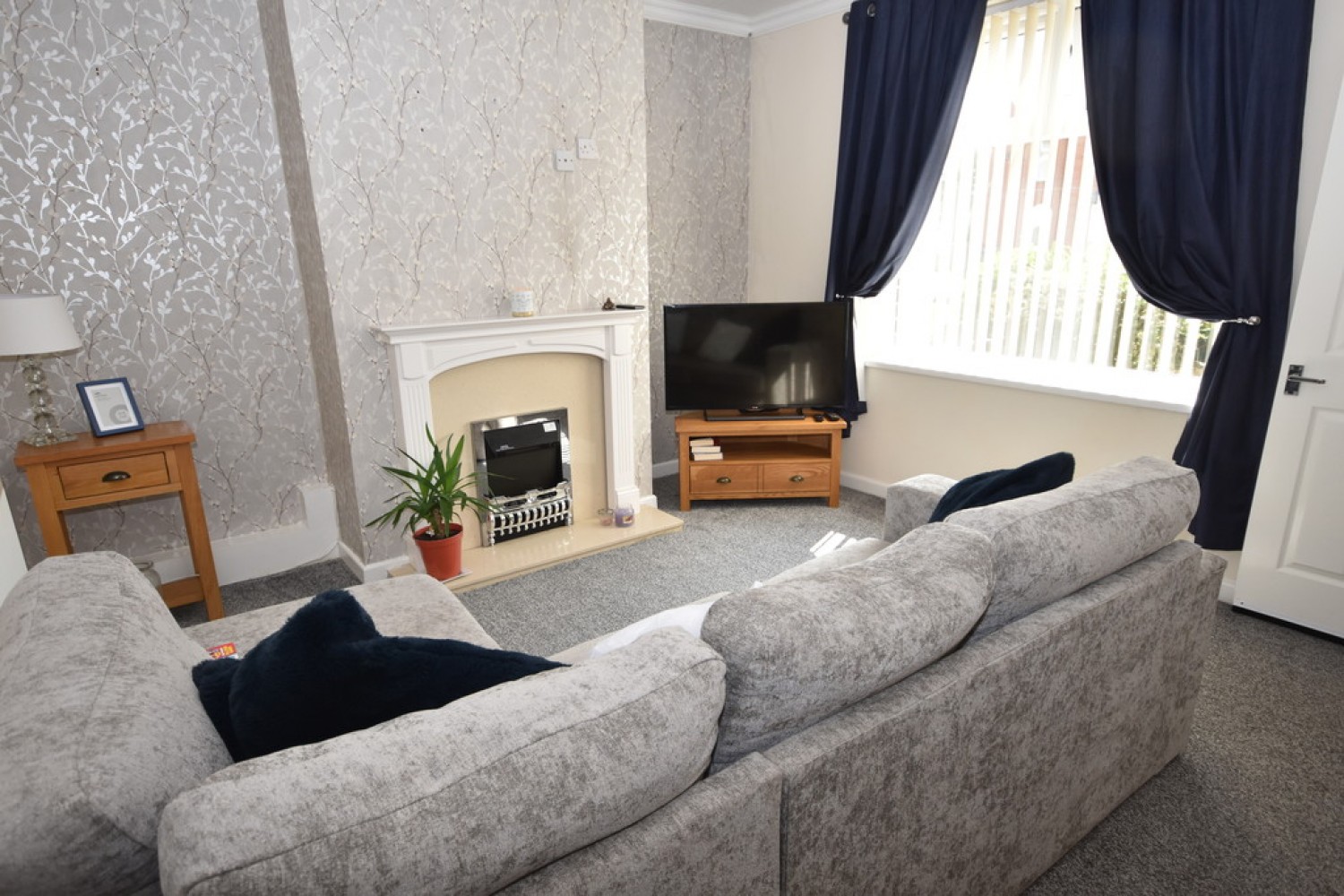 2 bedroom House for Letting Martin Lane, Cutgate, Rochdale