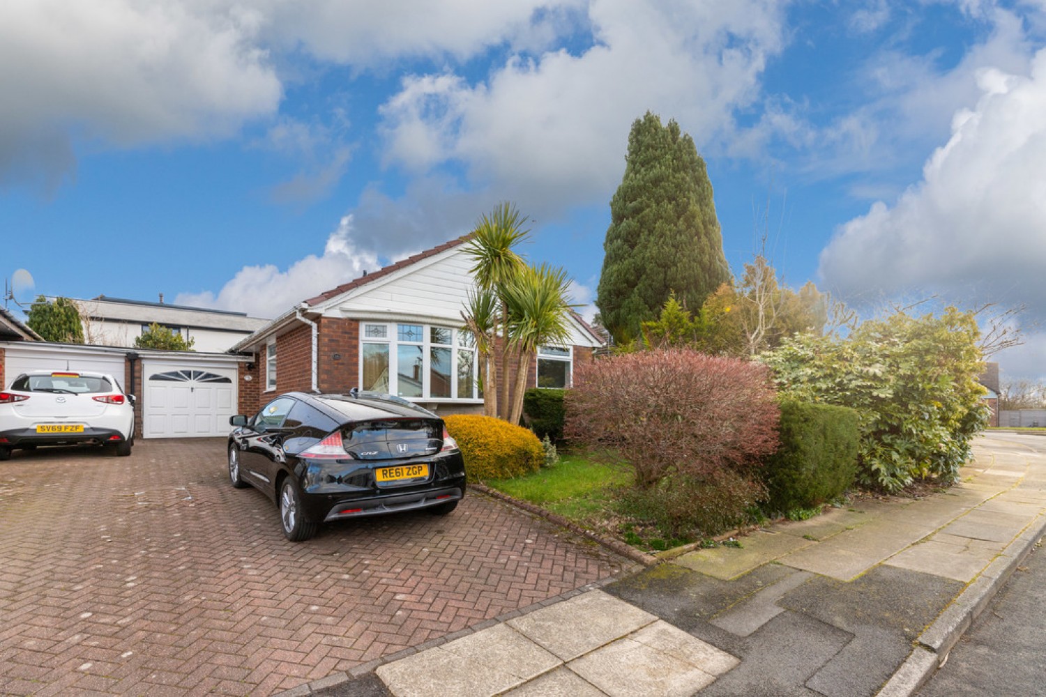 16 Tyrone Drive, Bamford, OL11 4BE