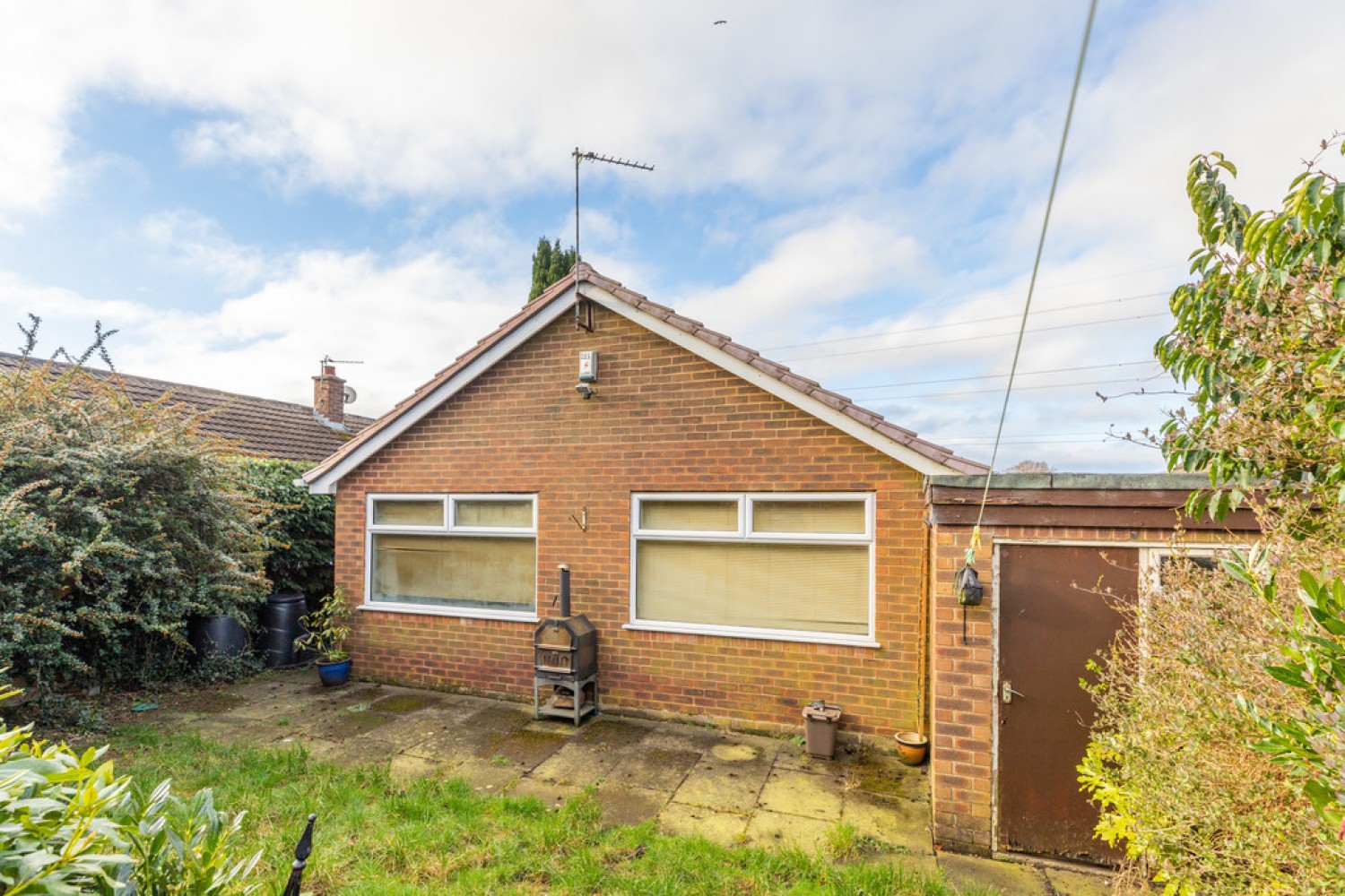 16 Tyrone Drive, Bamford, OL11 4BE