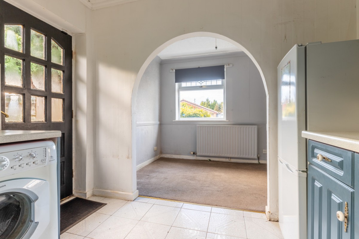 16 Tyrone Drive, Bamford, OL11 4BE