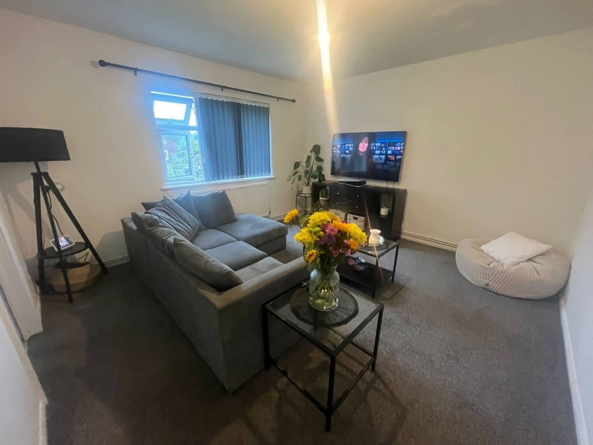 Whitstable Close, Chadderton, OL9 9LX