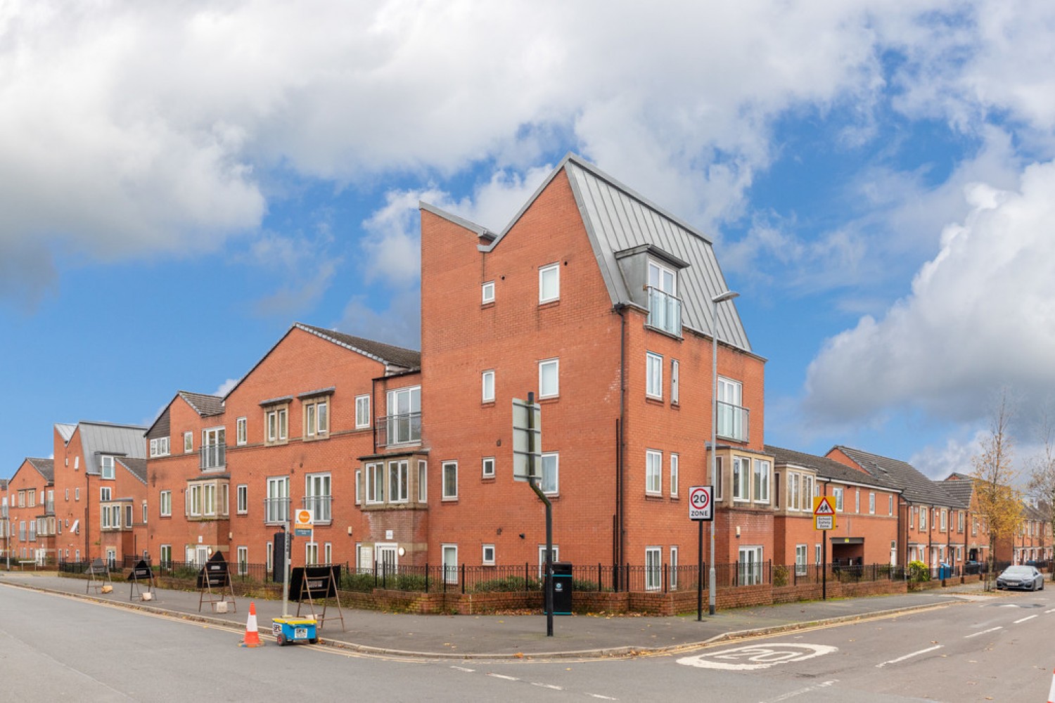 2 bedroom Flat for Sale Waverley Court , Waverley Street, OL1 4GA