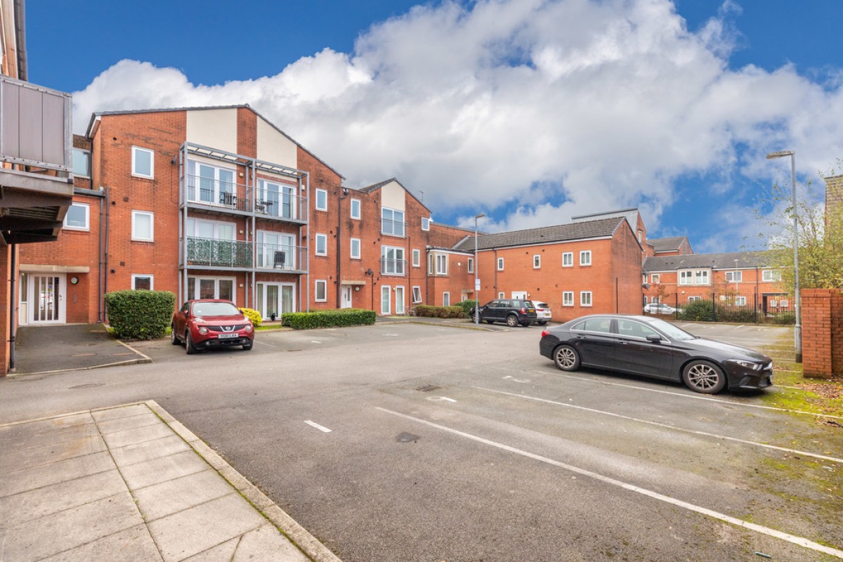 Waverley Court , Waverley Street, OL1 4GA