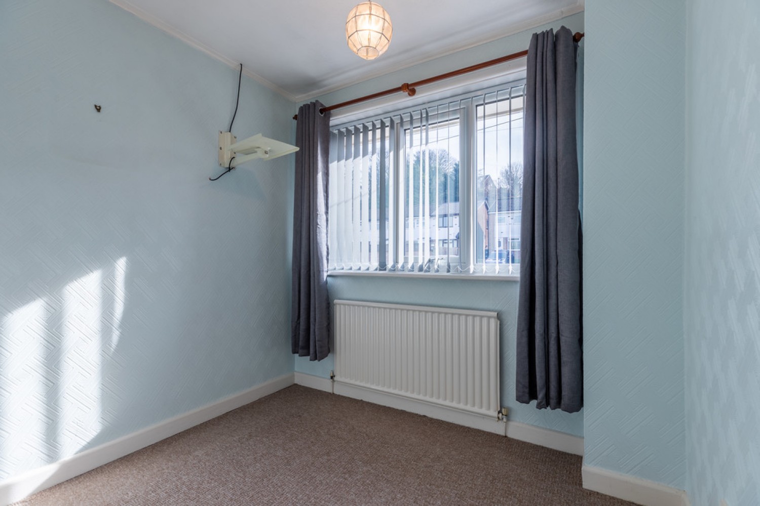 3 bedroom House for Sale Blackthorn Close, Rochdale, Greater Manchester