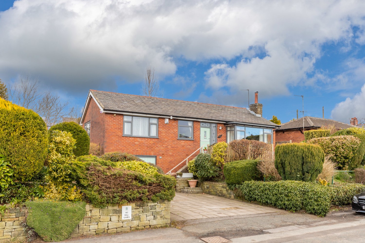 Old Road, Hurstead, OL16 2SJ