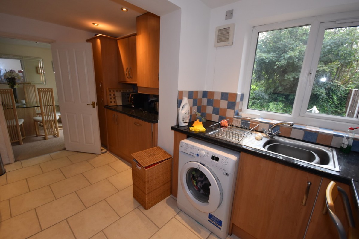 Bealcroft Close, Milnrow, OL16 3XD
