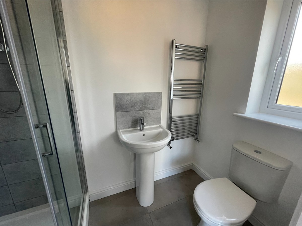 12 Edstone Grange, Heywood, OL10 3QP